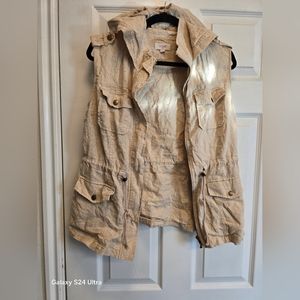 Womans tan vest with hoodie
